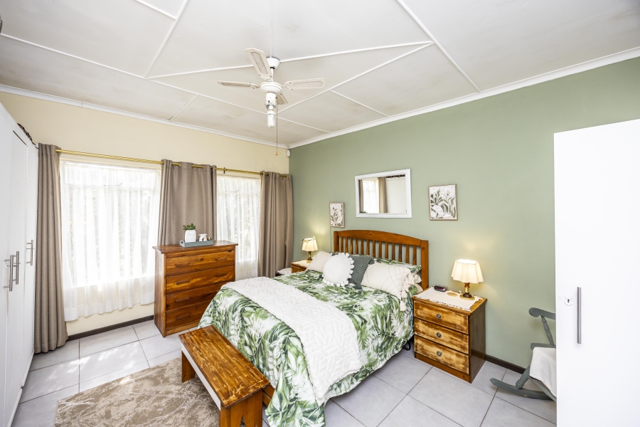3 Bedroom Property for Sale in Summerpride Eastern Cape